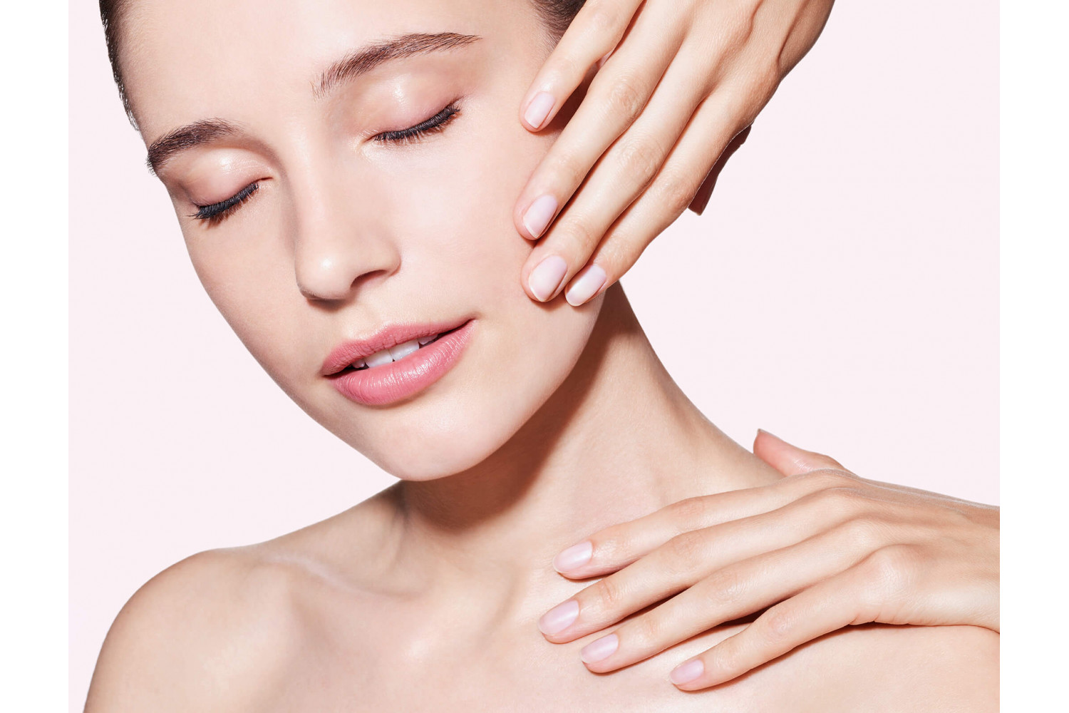 КАКОВА СВЯЗЬ МЕЖДУ СНОМ И ФИЗИОЛОГИЕЙ КОЖИ?